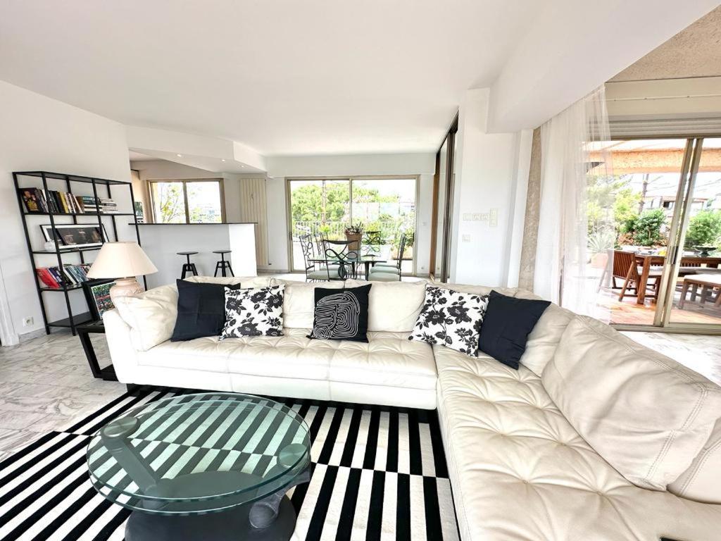 Panoramic Sea View Penthouse With Jacuzzi And 450 Sqm Terrace Apartamento Antibes Exterior foto